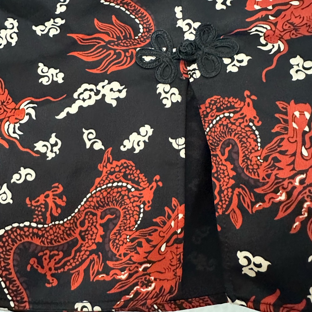 ZARA Black and Red Dragon Print Mini Skirt small - Picture 3 of 4